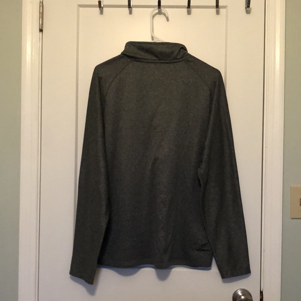Men’s athletic pull over - Picture 5 of 6
